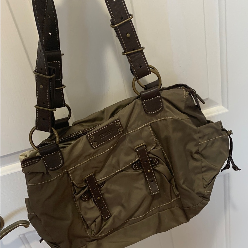 Brown Messenger Bag with Adjustable Straps and Practical Design